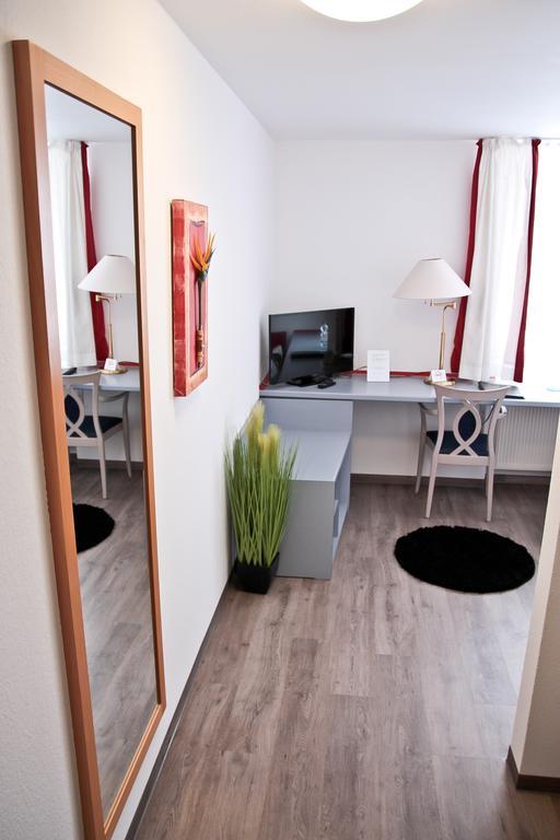 Hotel Postbauer-Heng, E-Mobilitaet, Ladestationen Fuer Elektroautos الغرفة الصورة